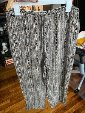 Bushwacker Black & Cream Patterned Women’s Boho Pants EUC